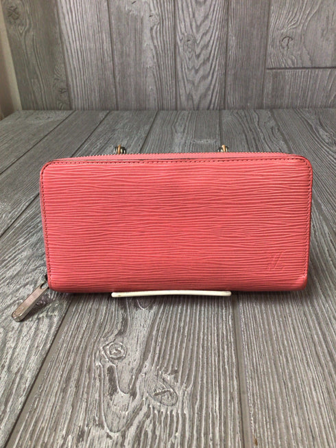 Louis Vuitton Epi Leather Zip Wallet Rose Indien